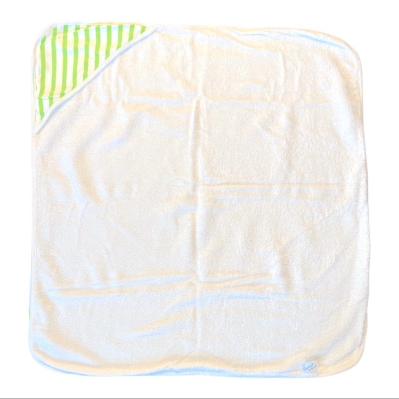 3 FOR $20 - June & January Hooded Towel - Picture 2 of 4